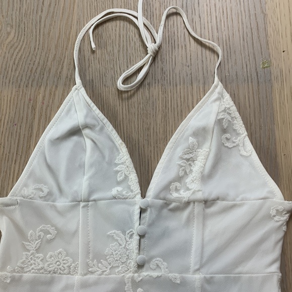 FOREVER 21 - Lace Plunge Dress (S) - Picture 5 of 6